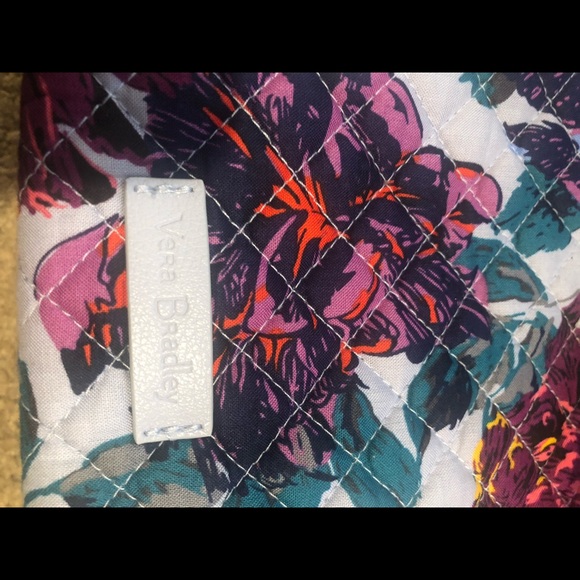 Vera Bradley Multi Compartment Shoulder Bag Firm Price - Picture 2 of 9